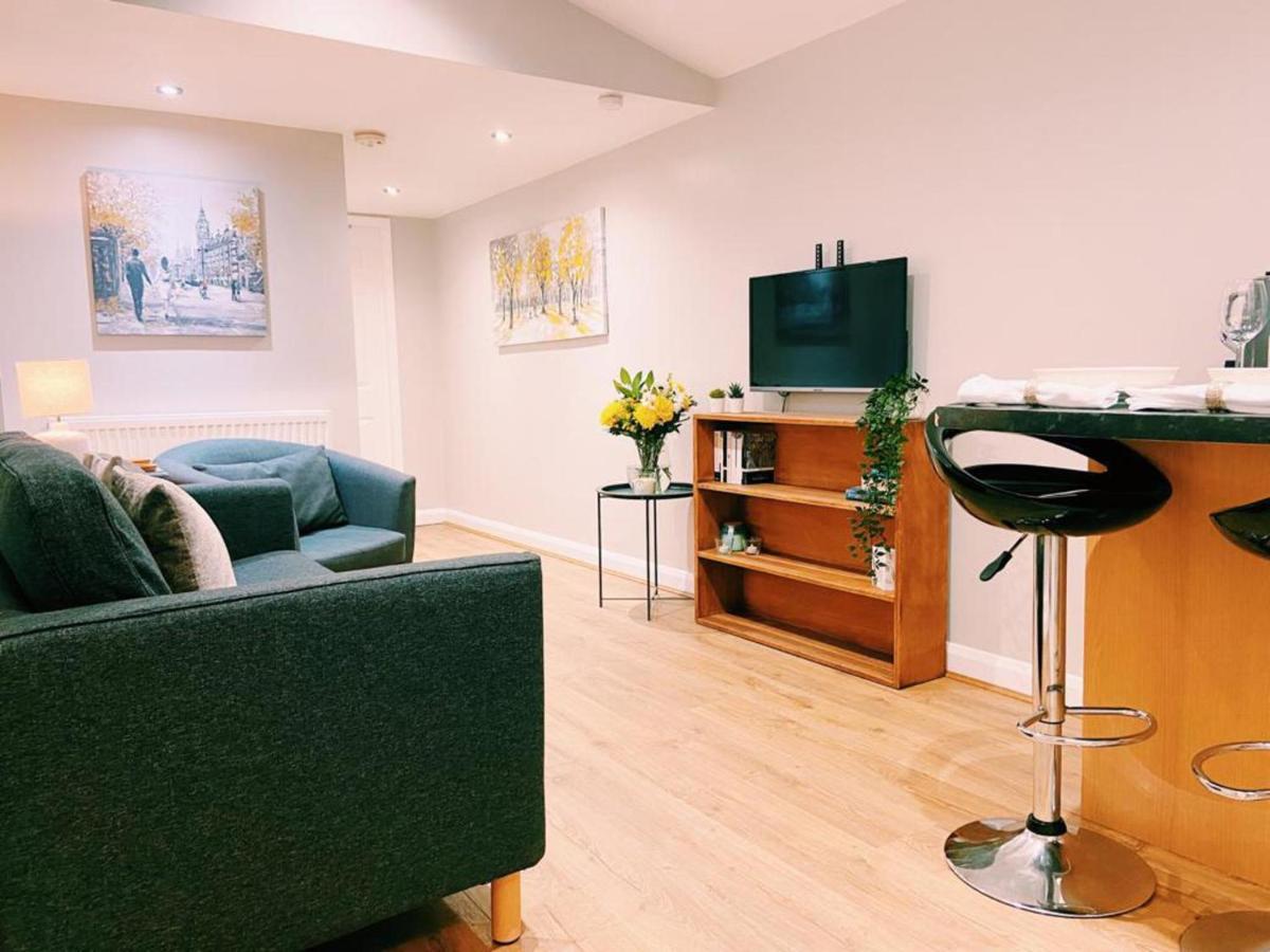 Beautiful 1-bed In Apartamento *