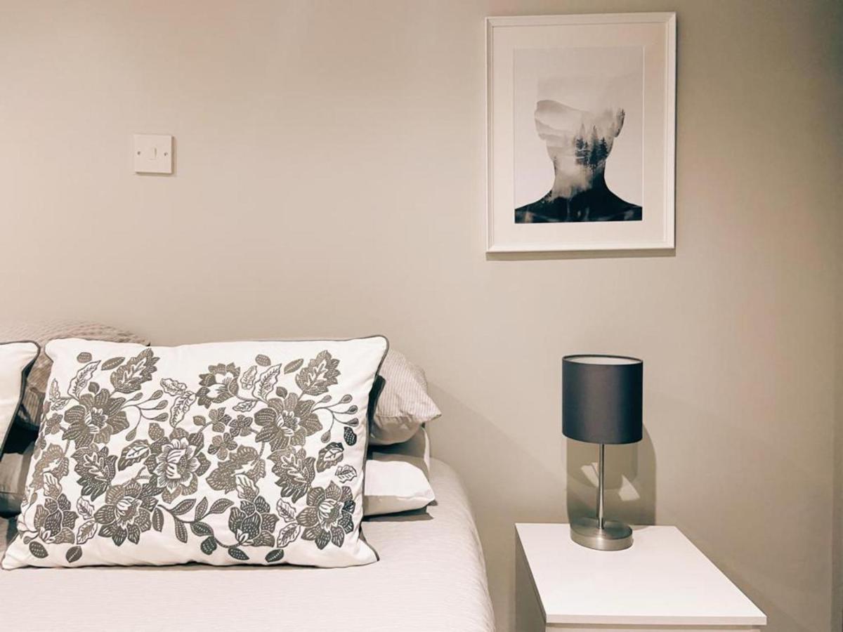 Beautiful 1-bed In Apartamento